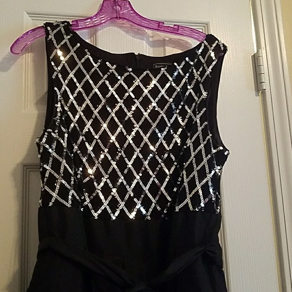 Jessica Howard Dress